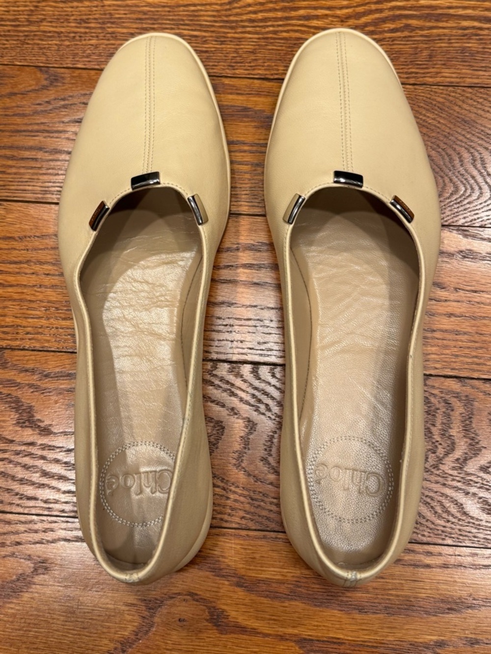 CHLOE Skye Cream Leather Flats Silver Hardware Size 41 US 10 Like New